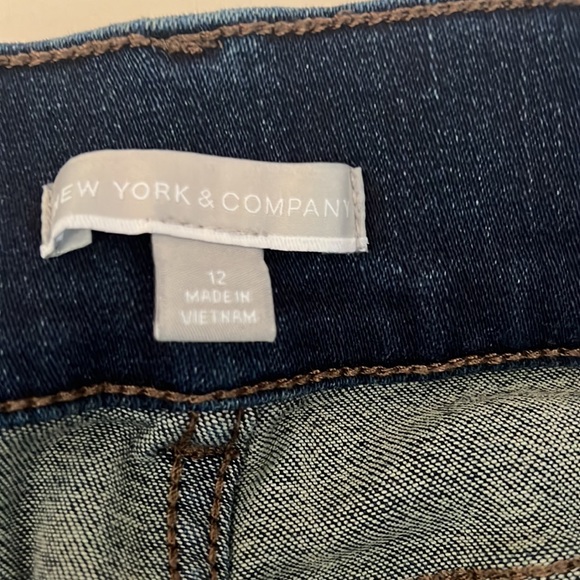 New York & Company Jeans. 12 - Picture 2 of 4